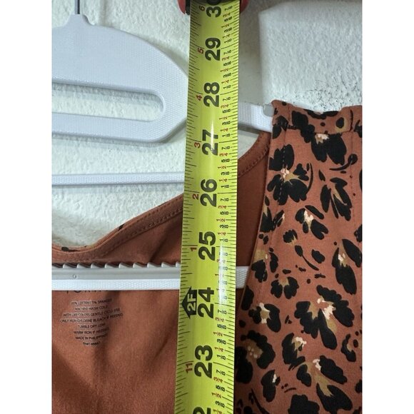 Torrid Orange Leopard V Neck Foxy Tank Top Size Large (0) - Picture 7 of 7
